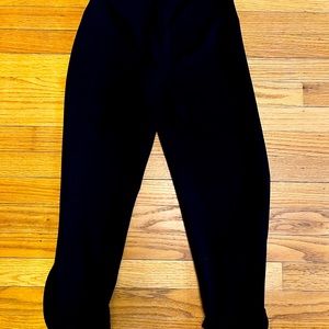 Women’s black capris